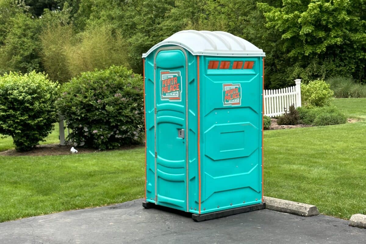 portable restroom rentals in Carmel, IN